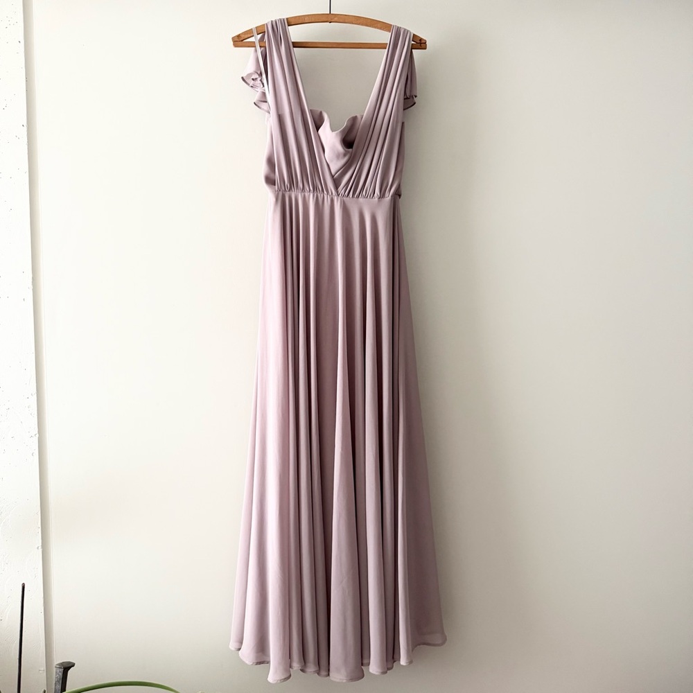 Lulu’s “Falling for You” Dres Gown size M